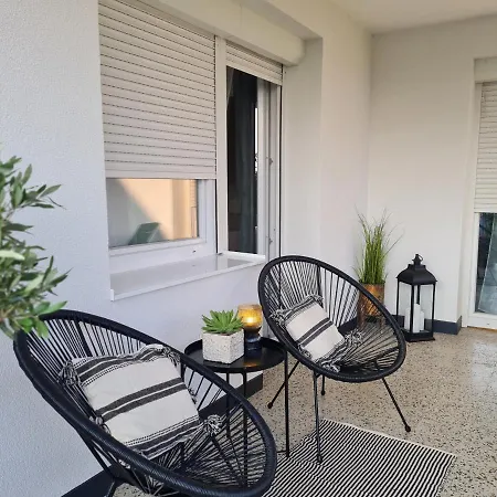 Darnay20 Vendeghaz アパート Gyenesdiás