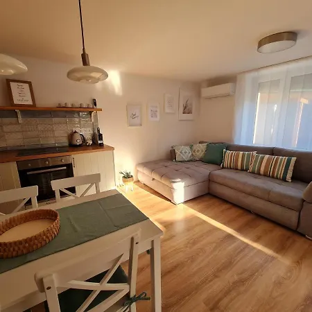 Darnay20 Vendeghaz Apartmán Gyenesdiás