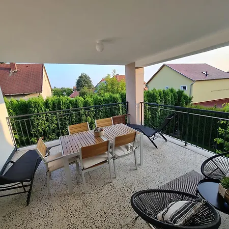 Darnay20 Vendeghaz アパート *